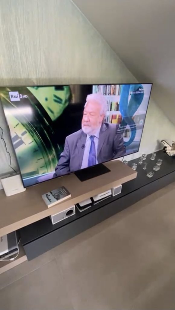 La tua tv sempre chiara. Sempre connessa